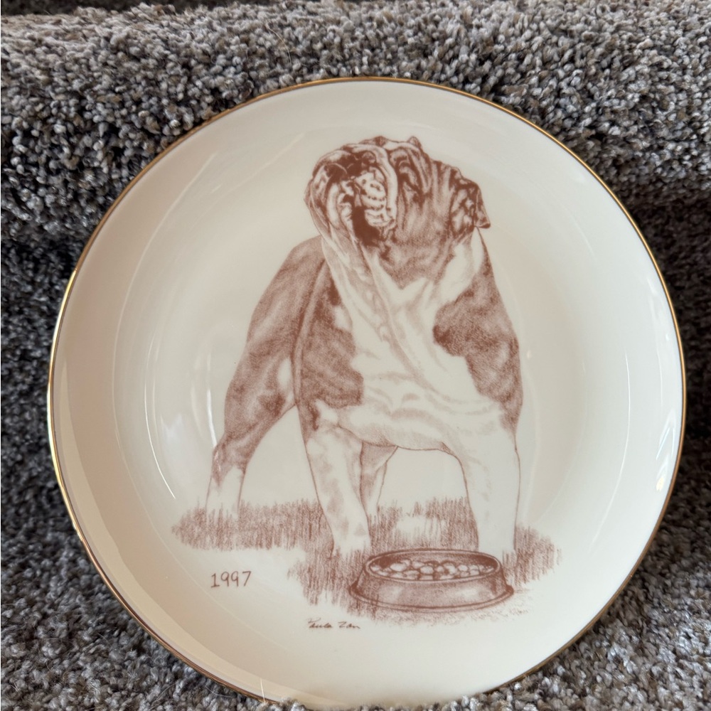 Vintage Bulldog Decorative Plate